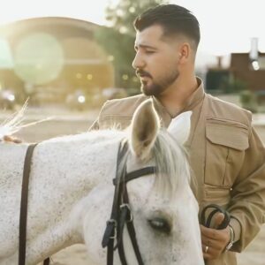 دانلود آهنگ هومن نجفی اگه غمت اسلحه بو مغزم گریده دانلود آهنگ هومن نجفی اگه غمت اسلحه بو مغزم گریده
